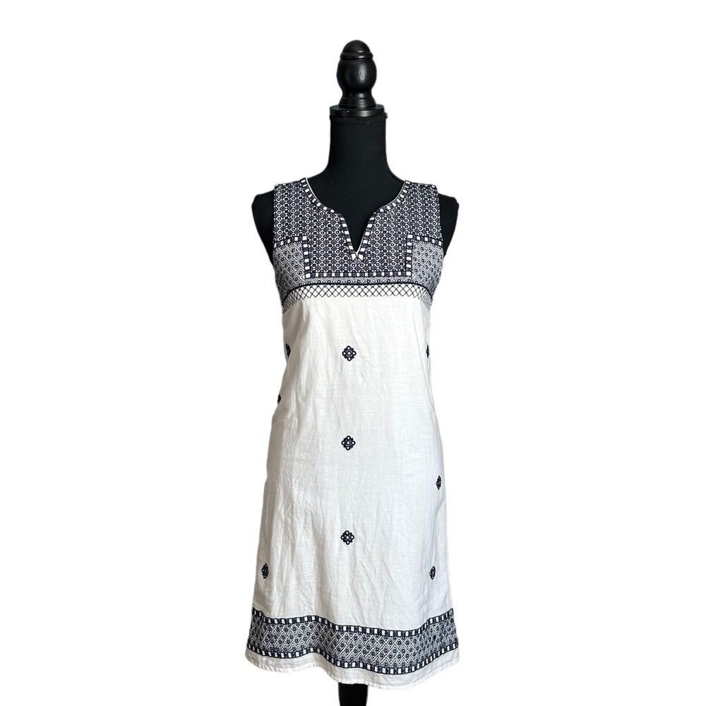 BeachLunchLounge White & Navy Cotton Embroidered Shift Dress Size 2